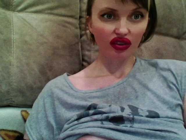 Fotoğraflar lilisexy14 Hi! I'm Lily! Delicious and juicy blowjob deep throat whit saliva!!!!!@total – countdown: @sofar collected, @remain left until the show starts!