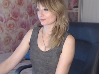 Fotoğraflar RrredQueen Hey guys! I wish you a good mood! Lovense responds to Your tip. Show in the spy chat 1111, 769 total remains